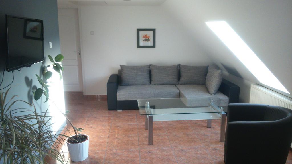Solid Apartmans Budapeste Quarto foto
